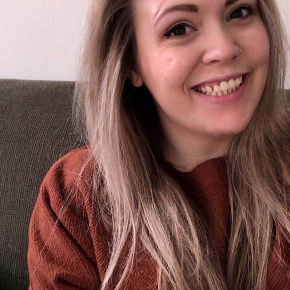 Meet your Posher, Kati - Picture 1 of 1